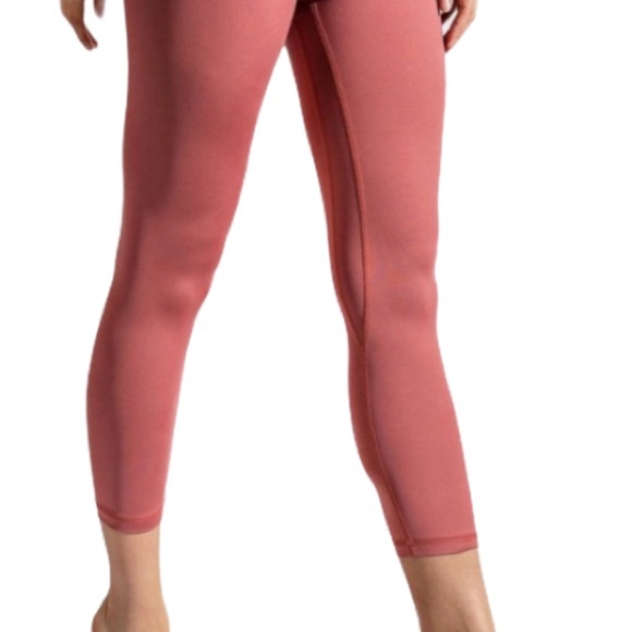 Plus Size Lux Compression Capri Yoga Pants - Picture 2 of 4